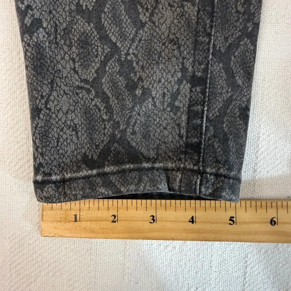Reba Womens Black Snake Print Skinny Jeans Size 10 Python Denim Pants 1417